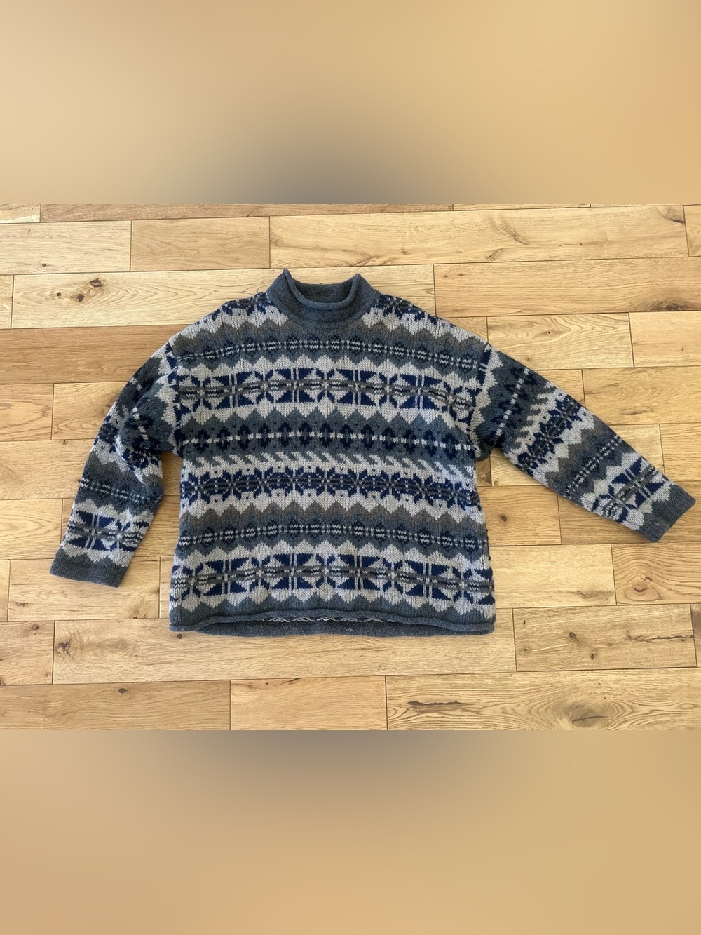 Vintage 90s Abercrombie “The Big Sweater” 100% wool men’s mock neck sweater